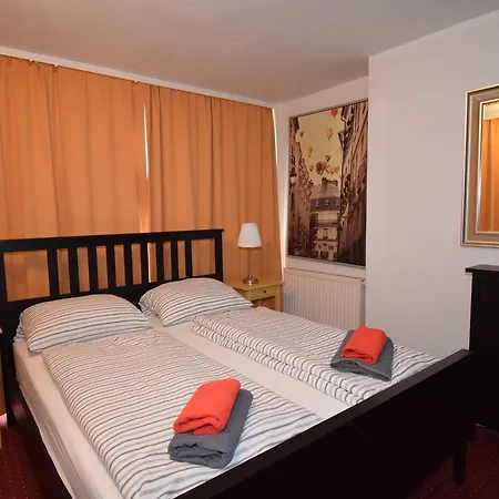 Gastehaus Bismarck Inn 2*